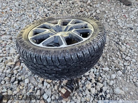 ✅ 2021 Chevrolet Suburban RST • VIN: 1GNSKEKD9MR181107 • Lot: 89469715. Listed on Copart with 102,286 mi. Free auction sales archive from the USA and detailed vehicle history report at DreamBid. Image 13.