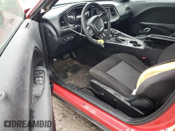 ✅ 2015 Dodge Challenger R/T • VIN: 2C3CDZAT4FH767745 • Lot: 39383584. Wystawiony na Copart z przebiegiem 41 855 mil. Bezpłatny archiwum sprzedaży aukcyjnych z USA i szczegółowy raport historii pojazdu na DreamBid. Zdjęcie 8.