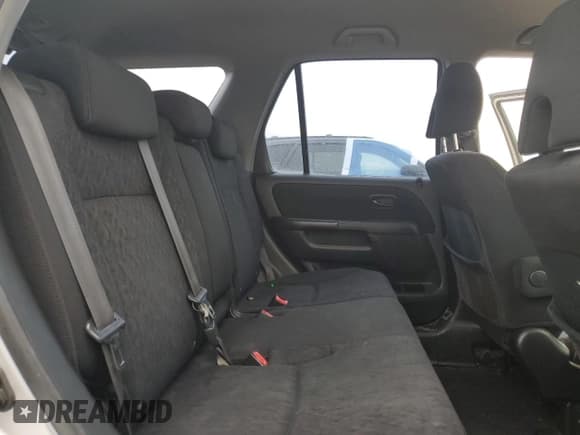 ✅ 2006 Honda CR-V LX • VIN: JHLRD78556C001238 • Lot: 92640435. Wystawiony na Copart z przebiegiem 217 587 mil. Bezpłatny archiwum sprzedaży aukcyjnych z USA i szczegółowy raport historii pojazdu na DreamBid. Zdjęcie 11.