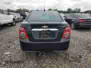 2015 Chevrolet Sonic LT с VIN 1G1JC5SG2F4104860, выставлен на аукционе Copart как лот 72935414 с пробегом 59 486 миль миль и Списание • Salvage title. История ставок и продаж доступна на DreamBid. Изображение 6.