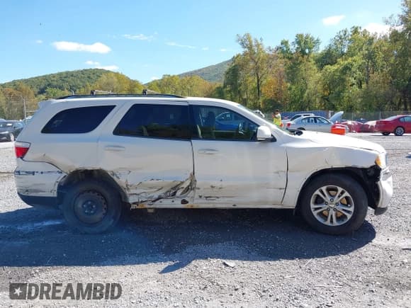 ✅ 2011 Dodge Durango Crew • VIN: 1D4RE4GG2BC693581 • Lot: 43361693. Wystawiony na IAAI z przebiegiem 190 509 mil. Bezpłatny archiwum sprzedaży aukcyjnych z USA i szczegółowy raport historii pojazdu na DreamBid. Zdjęcie 14.