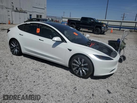 ✅ 2024 Tesla Model 3 Long Range • VIN: 5YJ3E1EB2RF791967 • Lot: 52125405. Wystawiony na Copart z przebiegiem 21 177 mil. Bezpłatny archiwum sprzedaży aukcyjnych z USA i szczegółowy raport historii pojazdu na DreamBid. Zdjęcie 4.