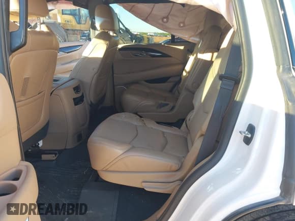 ✅ 2020 Cadillac Escalade Platinum • VIN: 1GYS4DKJ1LR119759 • Лот: 43529960. Опубликован ранее на IAAI с пробегом Не указан. Бесплатный доступ к архиву аукционных продаж из США и подробный отчёт об истории автомобиля на DreamBid. Изображение 8.