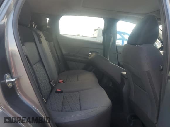 ✅ 2025 Nissan Kicks SV • VIN: 3N8AP6CB0SL408623 • Lot: 70604165. Wystawiony na Copart z przebiegiem 1 801 mil. Bezpłatny archiwum sprzedaży aukcyjnych z USA i szczegółowy raport historii pojazdu na DreamBid. Zdjęcie 10.