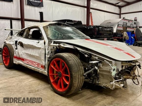 ✅ 2016 Porsche 911 GT3 RS • VIN: WP0AF2A99GS192979 • Lot: 69720275. Wystawiony na Copart z przebiegiem 15 211 mil. Bezpłatny archiwum sprzedaży aukcyjnych z USA i szczegółowy raport historii pojazdu na DreamBid. Zdjęcie 1.