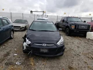 ✅ 2017 Hyundai Accent SE • VIN: KMHCT4AE5HU360998 • Lot: 70888682. Wystawiony na Copart z przebiegiem 105 010 mil. Bezpłatny archiwum sprzedaży aukcyjnych z USA i szczegółowy raport historii pojazdu na DreamBid. Zdjęcie 5.