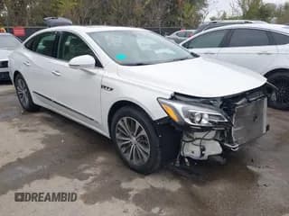 ✅ 2018 Buick LaCrosse Premium • VIN: 1G4ZR5SS3JU136637 • Lot: 43436664. Wystawiony na IAAI z przebiegiem 60 509 mil. Bezpłatny archiwum sprzedaży aukcyjnych z USA i szczegółowy raport historii pojazdu na DreamBid. Zdjęcie 1.