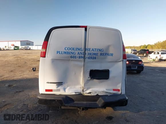 ✅ 2014 Chevrolet Express Cargo • VIN: 1GCSGAFX1E1129607 • Lot: 43654149. Listed on IAAI with 268,542 mi. Free auction sales archive from the USA and detailed vehicle history report at DreamBid. Image 6.