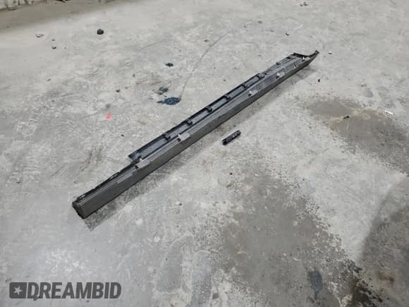 ✅ 2013 Chevrolet Camaro ZL1 • VIN: 2G1FL1EP6D9804076 • Lot: 45182075. Listed on Copart with 107,300 mi. Free auction sales archive from the USA and detailed vehicle history report at DreamBid. Image 14.