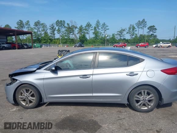 ✅ 2017 Hyundai Elantra Value Edition • VIN: 5NPD84LF6HH201384 • Lot: 42735278. Listed on IAAI with 64,829 mi. Free auction sales archive from the USA and detailed vehicle history report at DreamBid. Image 14.