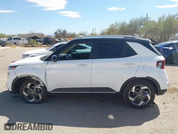 ✅ 2022 Hyundai Venue SEL • VIN: KMHRC8A35NU180027 • Lot: 41921088. Listed on IAAI with 69,220 mi. Free auction sales archive from the USA and detailed vehicle history report at DreamBid. Image 14.