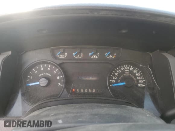 ✅ 2014 Ford F-150 XL • VIN: 1FTFX1CF1EKF81158 • Lot: 47546595. Listed on Copart with 152,867 mi. Free auction sales archive from the USA and detailed vehicle history report at DreamBid. Image 9.