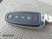 ✅ 2011 Lincoln MKX • VIN: 2LMDJ6JK9BBJ30930 • Lot: 43663600. Listed on IAAI with 171,154 mi. Free auction sales archive from the USA and detailed vehicle history report at DreamBid. Image 11.