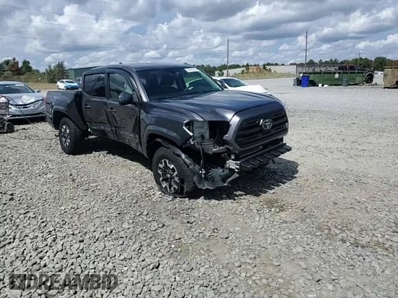 ✅ 2019 Toyota Tacoma SR • VIN: 5TFAX5GN2KX147218 • Лот: 83990245. Опубликован ранее на Copart с пробегом 66 085 миль. Бесплатный доступ к архиву аукционных продаж из США и подробный отчёт об истории автомобиля на DreamBid. Изображение 14.