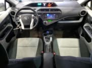 ✅ 2013 Toyota Prius Two • VIN: JTDKDTB32D1535224 • Лот: 92296755. Опубликован ранее на Copart с пробегом 72 587 миль. Бесплатный доступ к архиву аукционных продаж из США и подробный отчёт об истории автомобиля на DreamBid. Изображение 8.