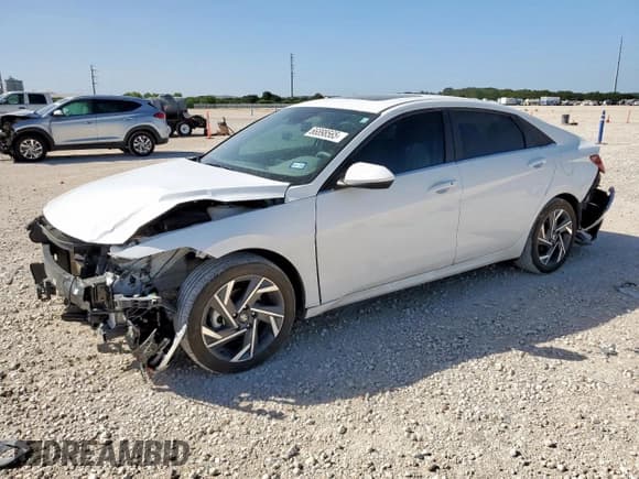 ✅ 2024 Hyundai Elantra SEL • VIN: KMHLS4DG9RU742274 • Lot: 66898565. Listed on Copart with 31,596 mi. Free auction sales archive from the USA and detailed vehicle history report at DreamBid. Image 1.