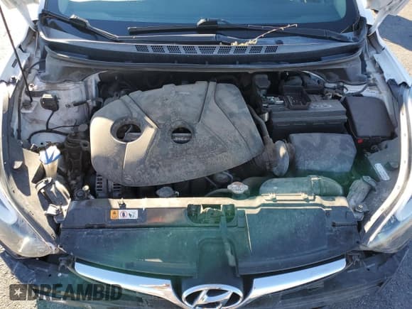 ✅ 2016 Hyundai Elantra SE • VIN: 5NPDH4AE5GH748042 • Lot: 90401815. Listed on Copart with 115,991 mi. Free auction sales archive from the USA and detailed vehicle history report at DreamBid. Image 11.