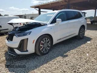 ✅ 2024 Cadillac XT6 AWD Sport • VIN: 1GYKPHRS2RZ757640 • Lot: 68289395. Listed on Copart with 3,155 mi. Free auction sales archive from the USA and detailed vehicle history report at DreamBid. Image 1.