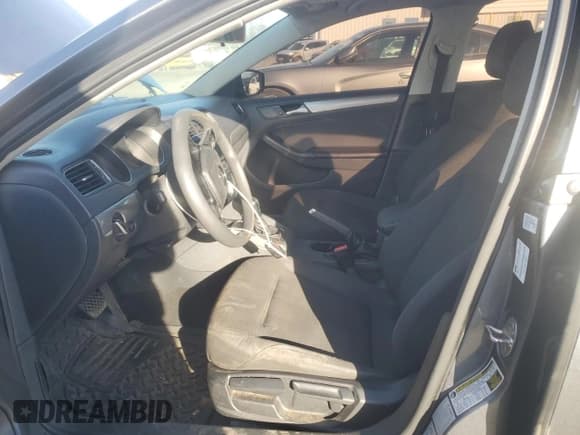 ✅ 2015 Volkswagen Jetta SE • VIN: 3VWD17AJ5FM287711 • Lot: 92914145. Listed on Copart with 151,594 mi. Free auction sales archive from the USA and detailed vehicle history report at DreamBid. Image 7.