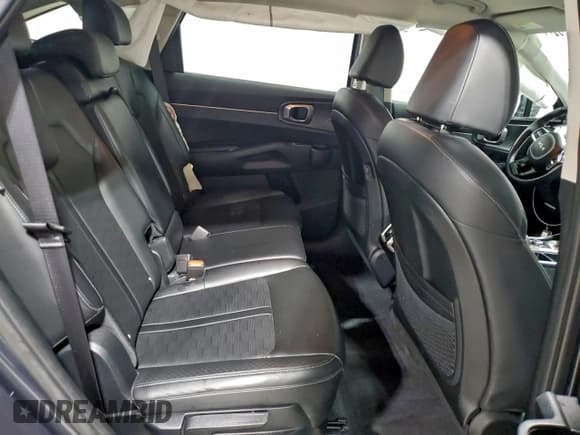 ✅ 2024 Kia Sorento S • VIN: 5XYRL4JC6RG284854 • Lot: 95764675. Listed on Copart with 64,635 mi. Free auction sales archive from the USA and detailed vehicle history report at DreamBid. Image 11.