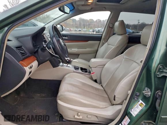 ✅ 2013 Subaru Outback Limited • VIN: 4S4BRBKC7D3307120 • Lot: 93918385. Listed on Copart with 198,942 mi. Free auction sales archive from the USA and detailed vehicle history report at DreamBid. Image 7.