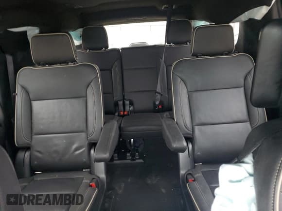 ✅ 2022 GMC Yukon XL SLT • VIN: 1GKS1GKD2NR135678 • Лот: 45760755. Опубликован ранее на Copart с пробегом Не указан. Бесплатный доступ к архиву аукционных продаж из США и подробный отчёт об истории автомобиля на DreamBid. Изображение 10.