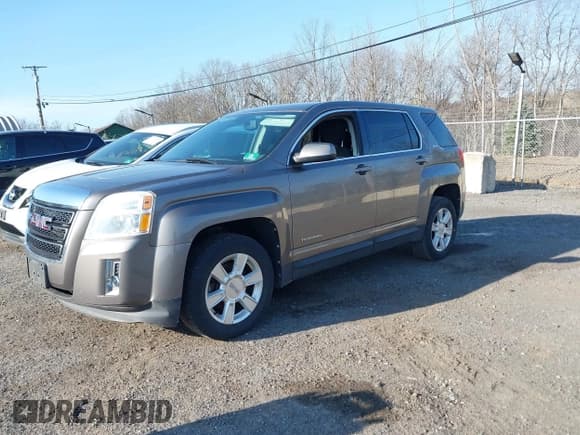 ✅ 2011 GMC Terrain SLE-1 • VIN: 2CTFLRECXB6458670 • Lot: 41786531. Listed on IAAI with 104,857 mi. Free auction sales archive from the USA and detailed vehicle history report at DreamBid. Image 2.