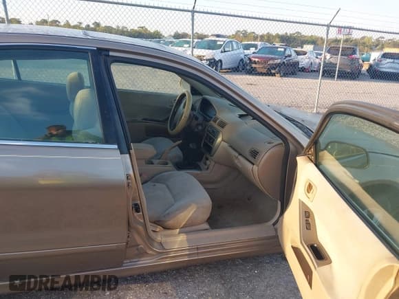 ✅ 2002 Mitsubishi Galant ES • VIN: 4A3AA46G82E159087 • Lot: 41862347. Listed on IAAI with Not provided. Free auction sales archive from the USA and detailed vehicle history report at DreamBid. Image 5.