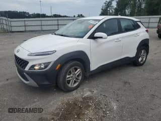 ✅ 2022 Hyundai Kona SE • VIN: KM8K2CAB2NU890758 • Лот: 84747285. Опубликован ранее на Copart с пробегом 80 062 миль. Бесплатный доступ к архиву аукционных продаж из США и подробный отчёт об истории автомобиля на DreamBid. Изображение 1.