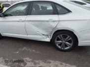 ✅ 2019 Volkswagen Jetta S • VIN: 3VWC57BU1KM172137 • Lot: 40956167. Wystawiony na IAAI z przebiegiem 110 973 mil. Bezpłatny archiwum sprzedaży aukcyjnych z USA i szczegółowy raport historii pojazdu na DreamBid. Zdjęcie 6.