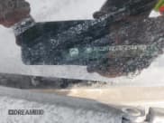 ✅ 2015 Chevrolet Silverado 2500HD LT • VIN: 1GC2KVEG8FZ544983 • Lot: 42264875. Wystawiony na IAAI z przebiegiem 186 478 mil. Bezpłatny archiwum sprzedaży aukcyjnych z USA i szczegółowy raport historii pojazdu na DreamBid. Zdjęcie 9.