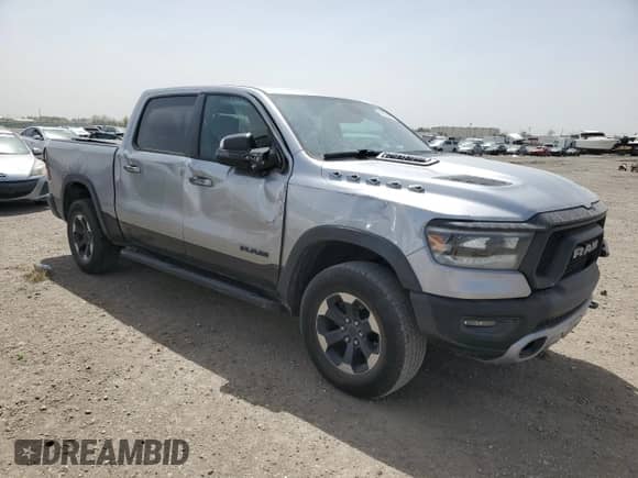 2020 Ram 1500 Rebel z VIN 1C6RRELT8LN303588, wystawiony jako Copart lot #49830225 z przebiegiem 168 238 mil mil oraz Szkoda całkowita • Salvage title. Historia ofert i sprzedaży dostępna na DreamBid. Obrazek 4.
