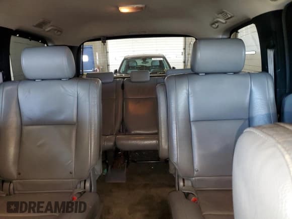 ✅ 2010 Toyota Sequoia Limited • VIN: 5TDJW5G14AS038019 • Лот: 65326245. Опубликован ранее на Copart с пробегом 264 450 миль. Бесплатный доступ к архиву аукционных продаж из США и подробный отчёт об истории автомобиля на DreamBid. Изображение 10.