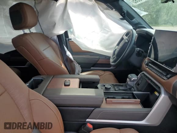 ✅ 2023 Toyota Tundra 1794 Edition • VIN: 5TFMC5DB0PX021594 • Лот: 66818695. Опубликован ранее на Copart с пробегом Не указан. Бесплатный доступ к архиву аукционных продаж из США и подробный отчёт об истории автомобиля на DreamBid. Изображение 7.