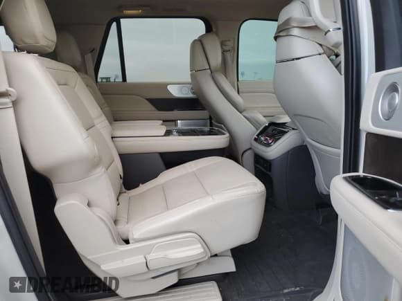 ✅ 2021 Lincoln Navigator Reserve • VIN: 5LMJJ3LT9MEL09251 • Lot: 87286765. Listed on Copart with 56,799 mi. Free auction sales archive from the USA and detailed vehicle history report at DreamBid. Image 11.