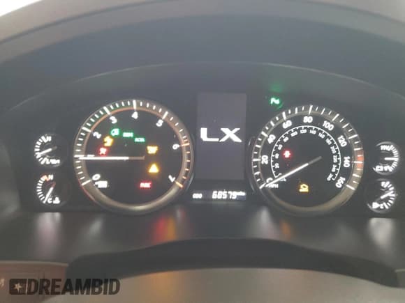 ✅ 2018 Lexus LX 570 • VIN: JTJHY7AXXJ4264317 • Lot: 92458115. Listed on Copart with 68,579 mi. Free auction sales archive from the USA and detailed vehicle history report at DreamBid. Image 9.