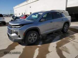 ✅ 2024 Chevrolet Traverse AWD LT • VIN: 1GNEVGKSXRJ168662 • Lot: 63483205. Wystawiony na Copart z przebiegiem 24 377 mil. Bezpłatny archiwum sprzedaży aukcyjnych z USA i szczegółowy raport historii pojazdu na DreamBid. Zdjęcie 1.