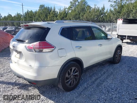 ✅ 2016 Nissan Rogue S • VIN: 5N1AT2MT5GC764250 • Лот: 43797554. Опубликован ранее на IAAI с пробегом 165 205 миль. Бесплатный доступ к архиву аукционных продаж из США и подробный отчёт об истории автомобиля на DreamBid. Изображение 4.