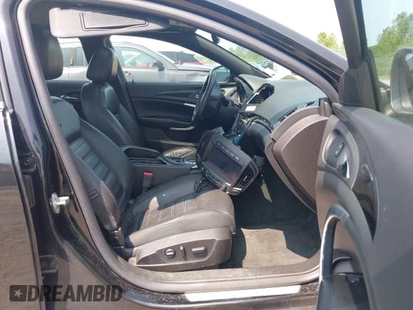 ✅ 2015 Buick Regal GS • VIN: 2G4GT5GX4F9285883 • Lot: 42388435. Wystawiony na IAAI z przebiegiem 70 000 mil. Bezpłatny archiwum sprzedaży aukcyjnych z USA i szczegółowy raport historii pojazdu na DreamBid. Zdjęcie 5.