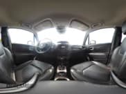 ✅ 2017 Jeep Renegade Limited • VIN: ZACCJBDB9HPF39661 • Lot: 43004382. Wystawiony na IAAI z przebiegiem 91 571 mil. Bezpłatny archiwum sprzedaży aukcyjnych z USA i szczegółowy raport historii pojazdu na DreamBid. Zdjęcie 19.