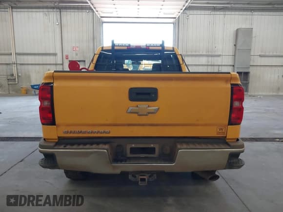 ✅ 2018 Chevrolet Silverado 2500HD Work Truck • VIN: 1GC1KUEG0JF173852 • Lot: 42516951. Listed on IAAI with 56,095 mi. Free auction sales archive from the USA and detailed vehicle history report at DreamBid. Image 17.