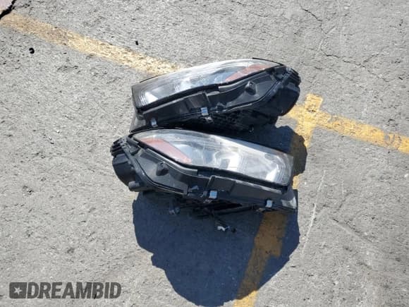 ✅ 2022 Mercedes-Benz E 350 • VIN: W1KZF8DB4NB077892 • Lot: 69404085. Listed on Copart with 74,067 mi. Free auction sales archive from the USA and detailed vehicle history report at DreamBid. Image 12.