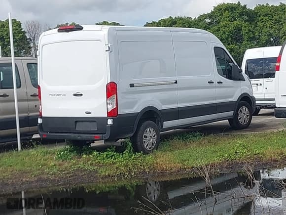 ✅ 2023 Ford Transit Cargo • VIN: 1FTBR1C85PKB63084 • Лот: 43615651. Опубликован ранее на IAAI с пробегом 55 794 миль. Бесплатный доступ к архиву аукционных продаж из США и подробный отчёт об истории автомобиля на DreamBid. Изображение 4.