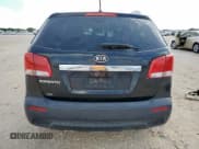 ✅ 2013 Kia Sorento LX • VIN: 5XYKT4A29DG348533 • Lot: 82041505. Listed on Copart with 275,509 mi. Free auction sales archive from the USA and detailed vehicle history report at DreamBid. Image 6.