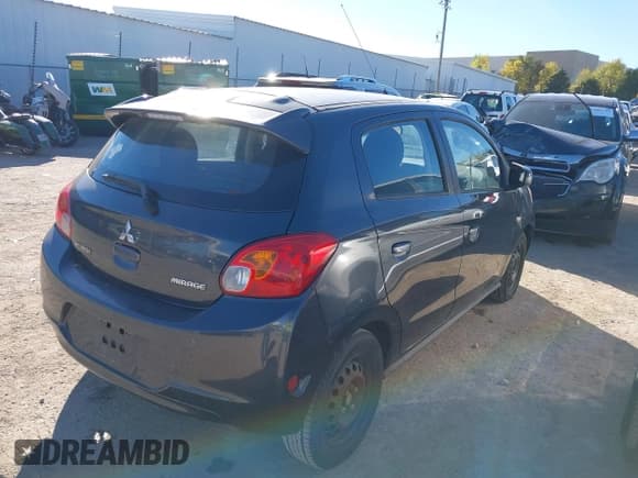 ✅ 2014 Mitsubishi Mirage DE • VIN: ML32A3HJ5EH018428 • Lot: 40841804. Wystawiony na IAAI z przebiegiem 220 950 mil. Bezpłatny archiwum sprzedaży aukcyjnych z USA i szczegółowy raport historii pojazdu na DreamBid. Zdjęcie 4.