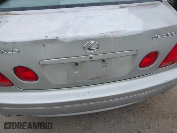 ✅ 2001 Lexus GS 300 • VIN: JT8BD69S910139418 • Лот: 42874850. Опубликован ранее на IAAI с пробегом Не указан. Бесплатный доступ к архиву аукционных продаж из США и подробный отчёт об истории автомобиля на DreamBid. Изображение 14.