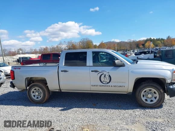 ✅ 2018 Chevrolet Silverado 1500 Work Truck • VIN: 3GCUKNEC0JG640413 • Lot: 43582205. Wystawiony na IAAI z przebiegiem 65 365 mil. Bezpłatny archiwum sprzedaży aukcyjnych z USA i szczegółowy raport historii pojazdu na DreamBid. Zdjęcie 13.