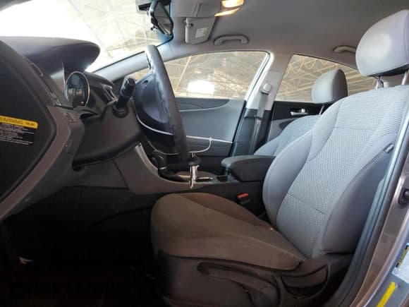 ✅ 2012 Hyundai Sonata GLS • VIN: 5NPEB4ACXCH371884 • Lot: 71806834. Listed on Copart with 86,451 mi. Free auction sales archive from the USA and detailed vehicle history report at DreamBid. Image 7.