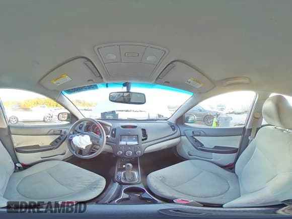 ✅ 2011 Kia Forte EX • VIN: KNAFU4A28B5391634 • Lot: 92946385. Listed on Copart with 220,715 mi. Free auction sales archive from the USA and detailed vehicle history report at DreamBid. Image 14.