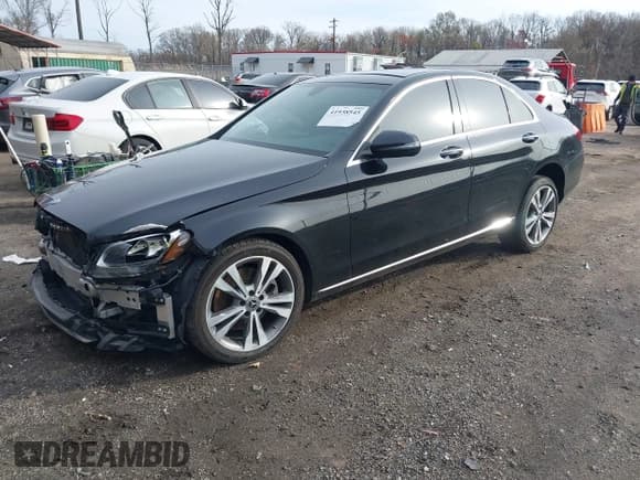 ✅ 2018 Mercedes-Benz C 300 • VIN: WDDWF4KB9JR413830 • Lot: 41938545. Listed on IAAI with 48,385 mi. Free auction sales archive from the USA and detailed vehicle history report at DreamBid. Image 17.